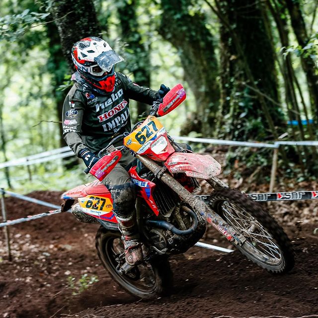 VICTORIA DE ALEJANDRO CEBALLOS EN LOS ENDUROGP DE FINLANDIA Y SUECIA - Hebo