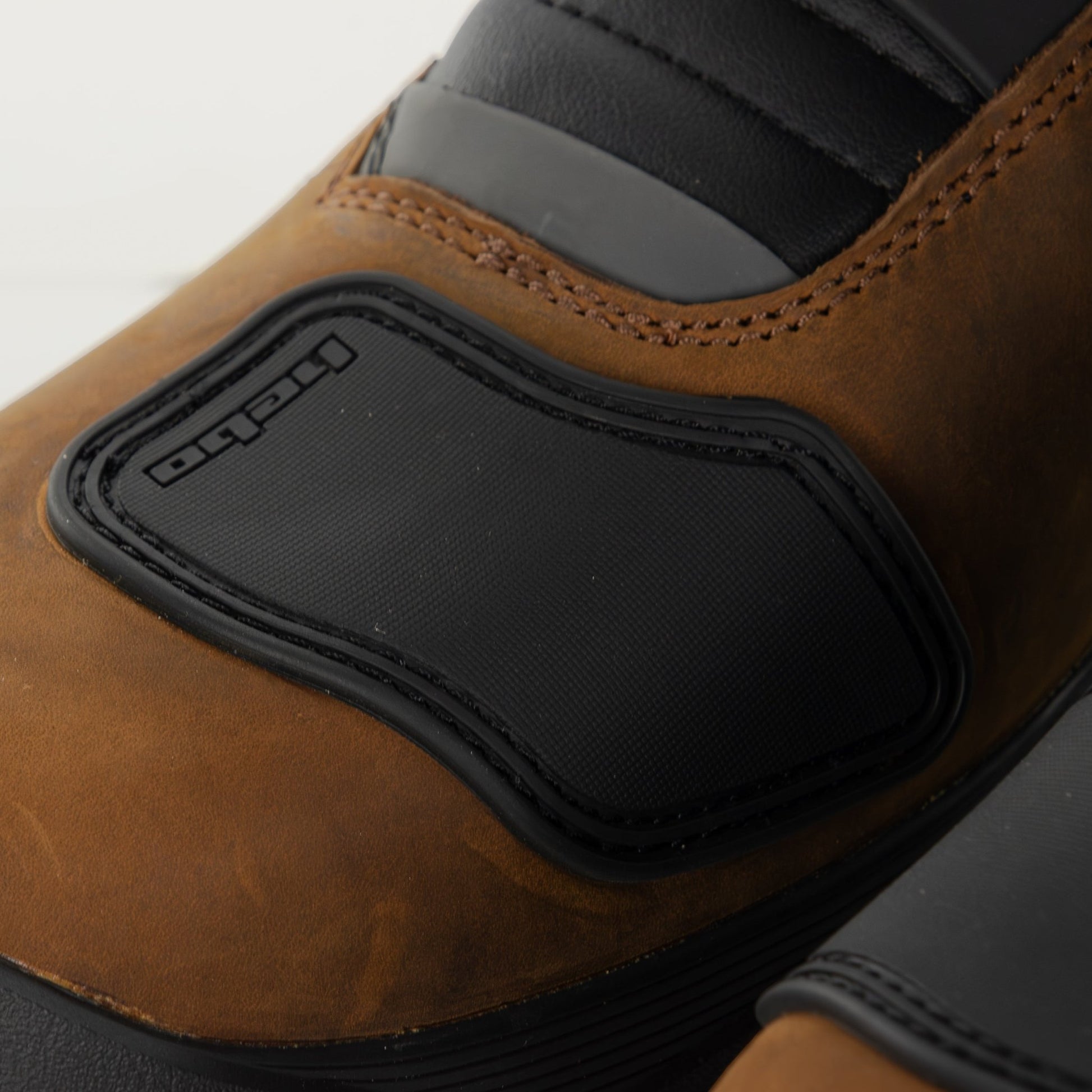 BOTAS TRACK LONG WP TRAIL/ADVENTURE - Hebo